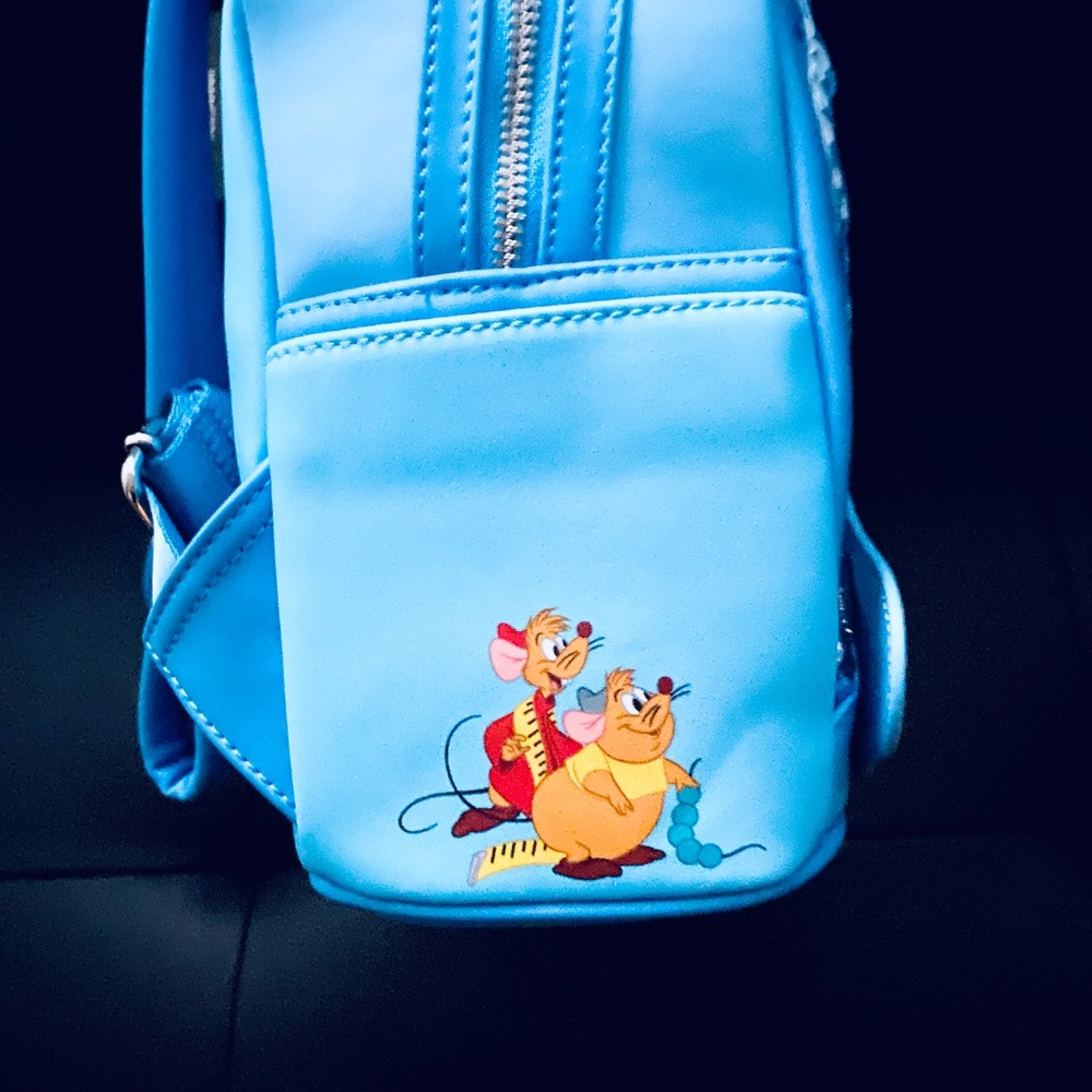 Loungefly Disney Cinderella Princess Lenticular Series Mini Backpack - Picture 7 of 8